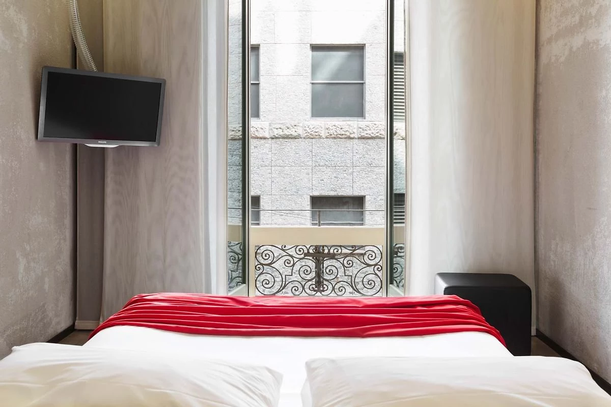 Hôtel Straf Hotel & Bar 4* - 5