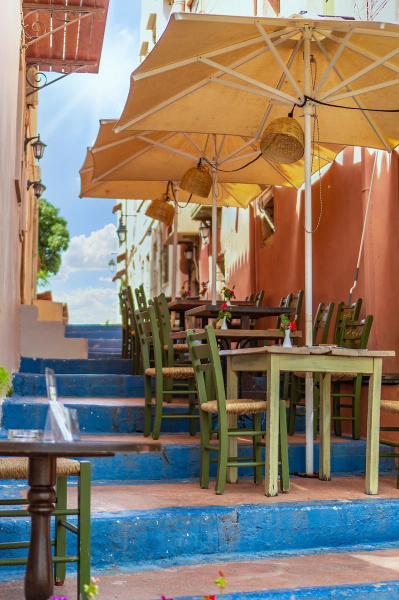 Terrasse d'un café sur les marches d'un escalier, Réthymnon