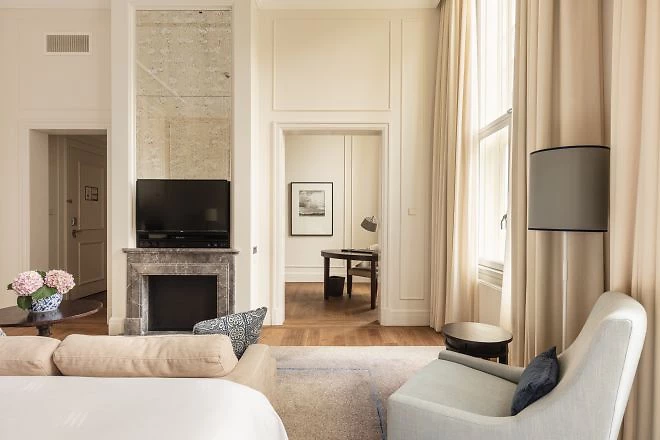 Image Suite junior King