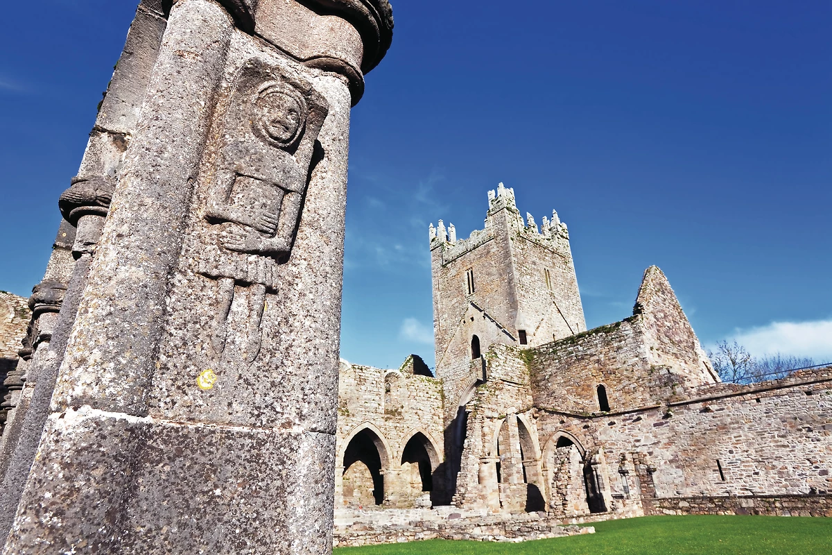 Autotour Sur les traces des géants