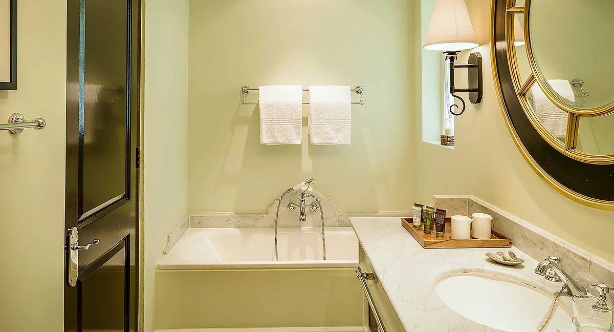 Visuel Hotel - Royal Livingstone Victoria Falls Zambia Hotel by Anantara 5*