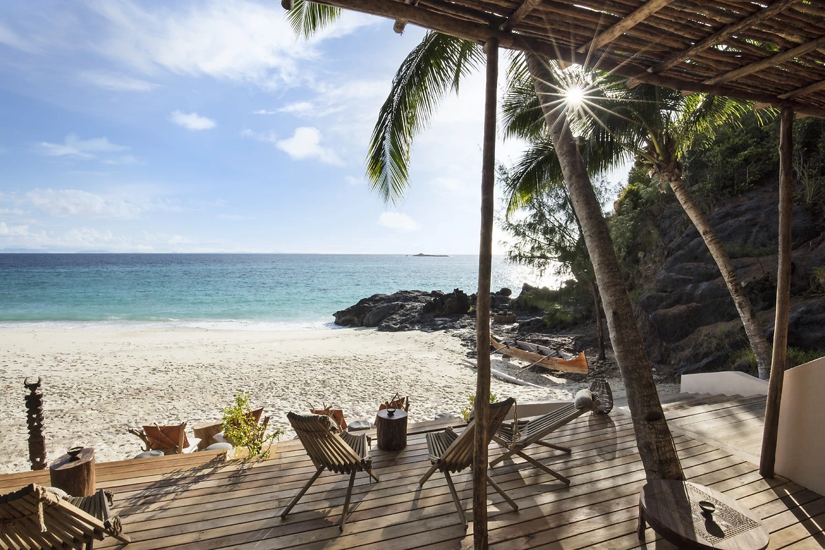Terrasse du bar de l'hôtel, Constance Tsarabanjina