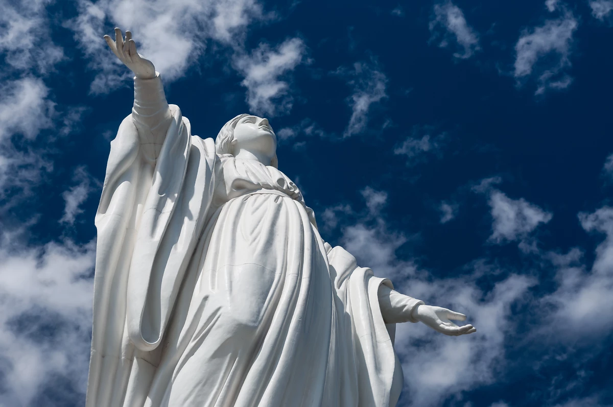Statue de la Vierge Marie, colline de San Cristóbal, Santiago, Chili
