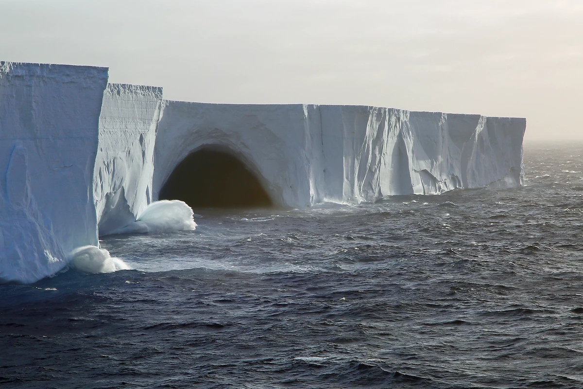 Iceberg tabulaire, passage de Drake, Antarctique