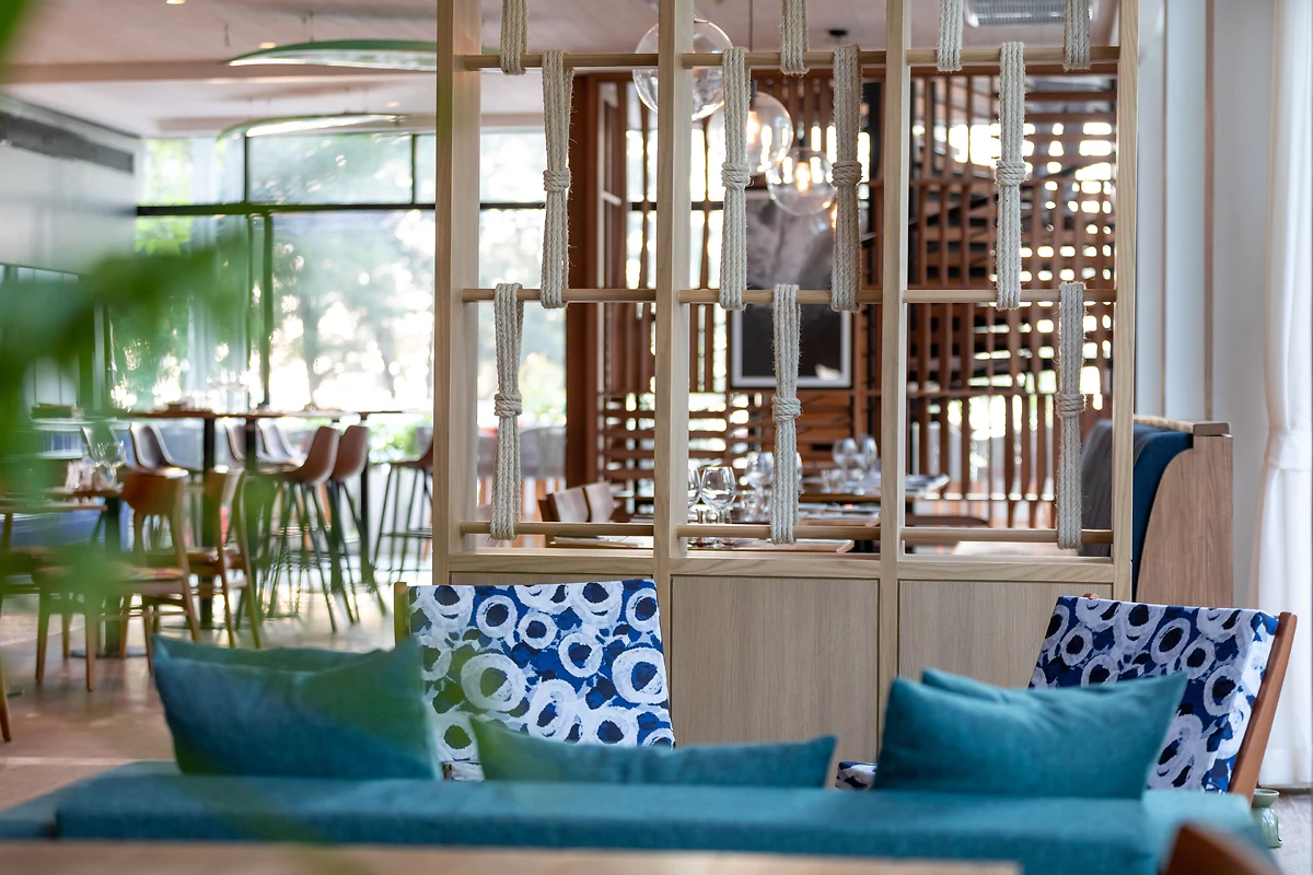 Outrigger Surin Beach Resort - 4* - 5