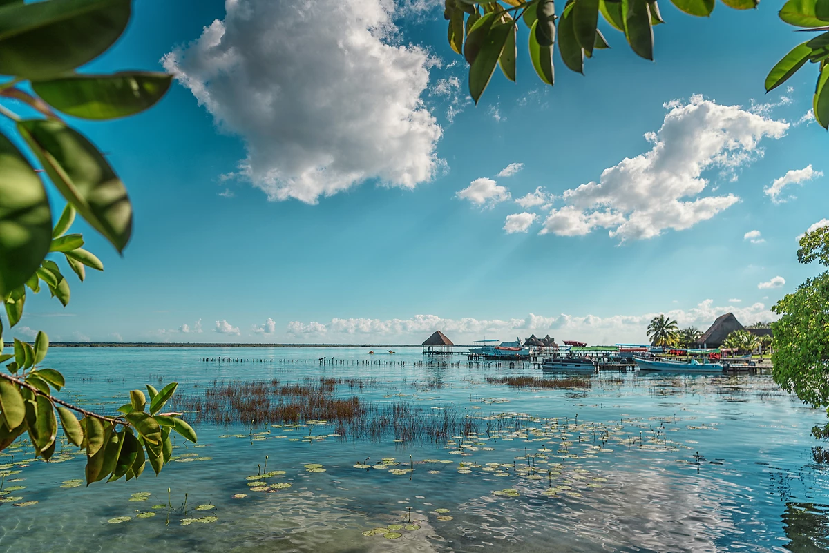 Lac et bateaux, Bacalar