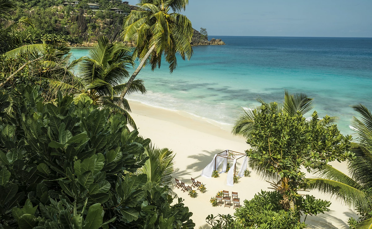 Plage de l'hôtel, Four Seasons Resort Seychelles