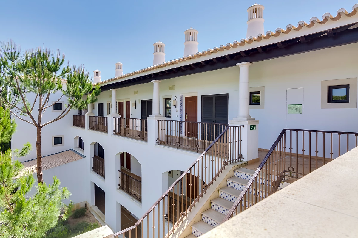 Image Pine Cliffs Residence