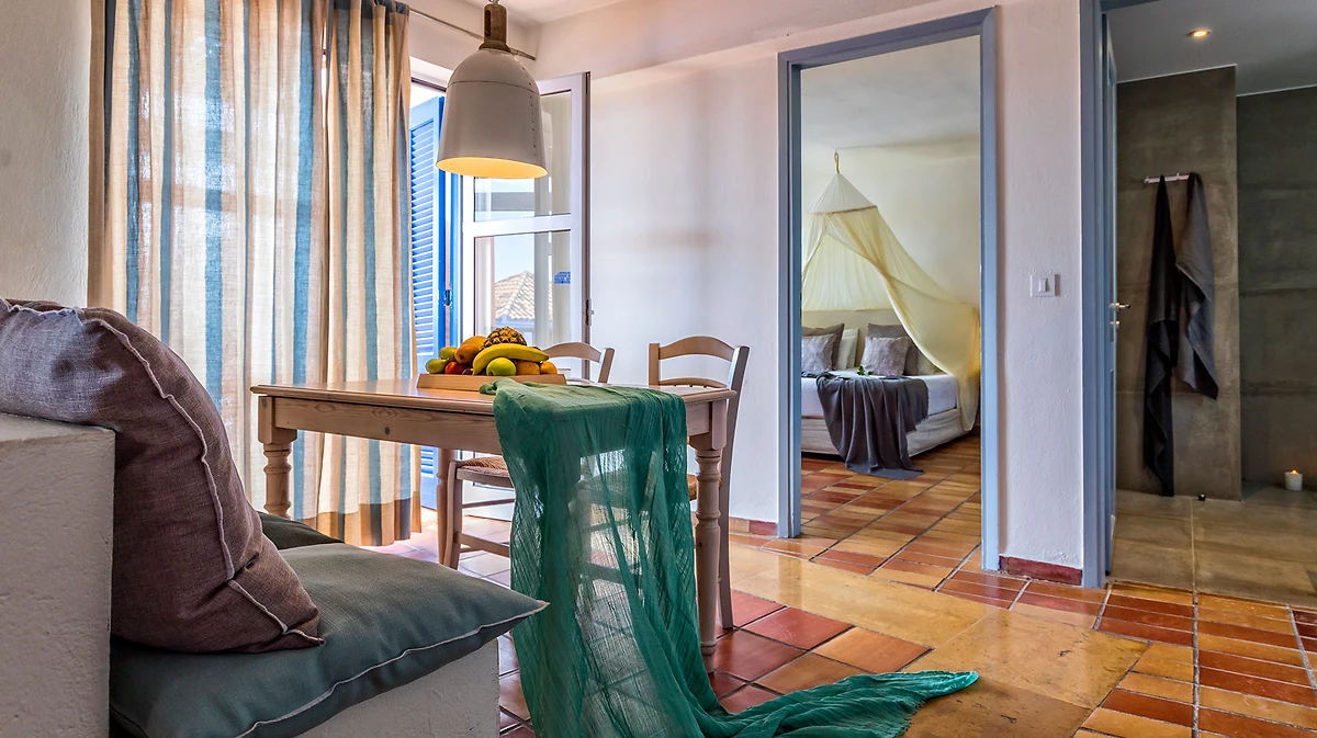 Image Appartement famille supérieur vue mer latérale