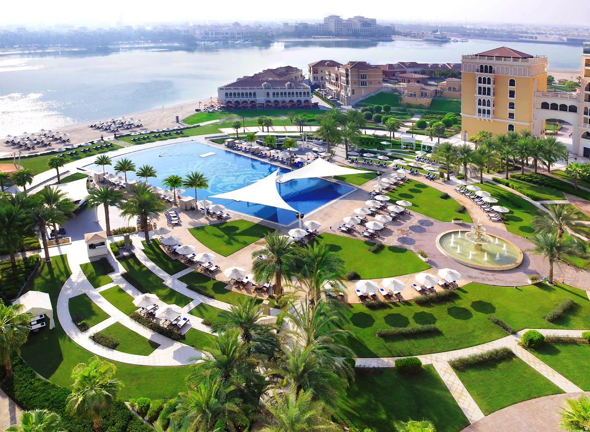 The Ritz Carlton Abu Dhabi, Grand Canal - 5*