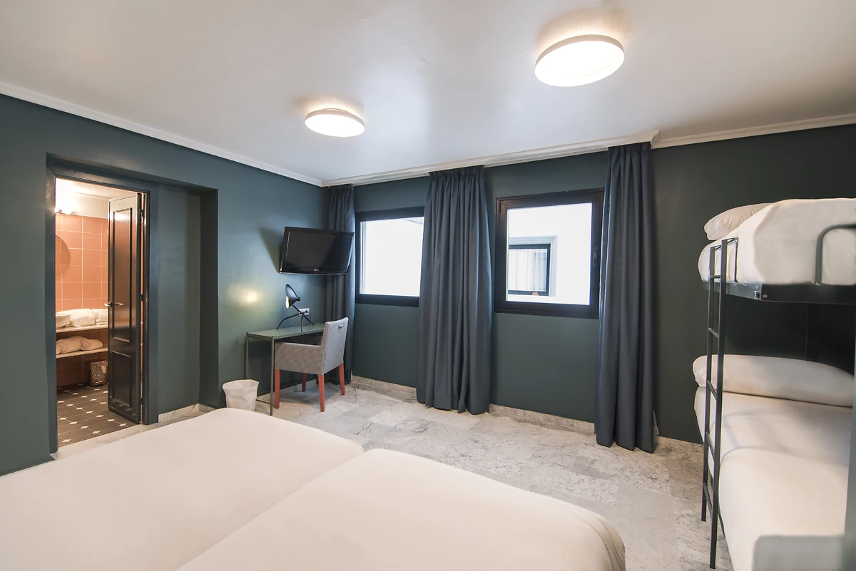 Hôtel Petit Palace Puerta de Triana 3* - 4