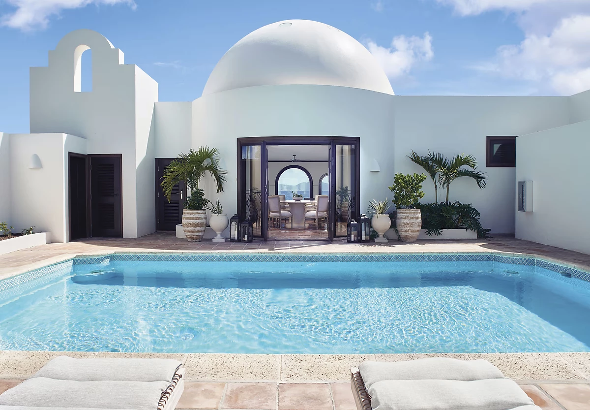 Image Suites beachfront one bedroom pool