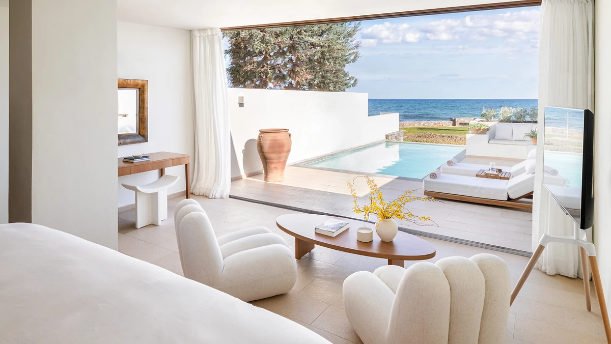 Image Suite junior luxury piscine privée et gym vue mer