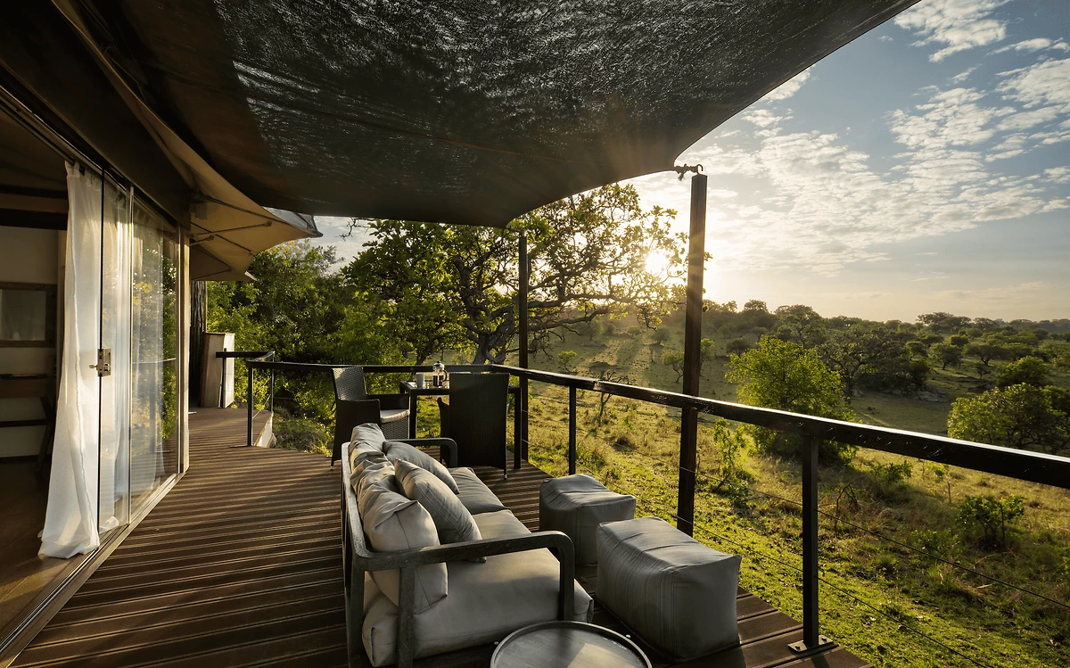 Terrasse, tente, Lemala Kuria Hills Lodge, parc national du Serengeti, Tanzanie
