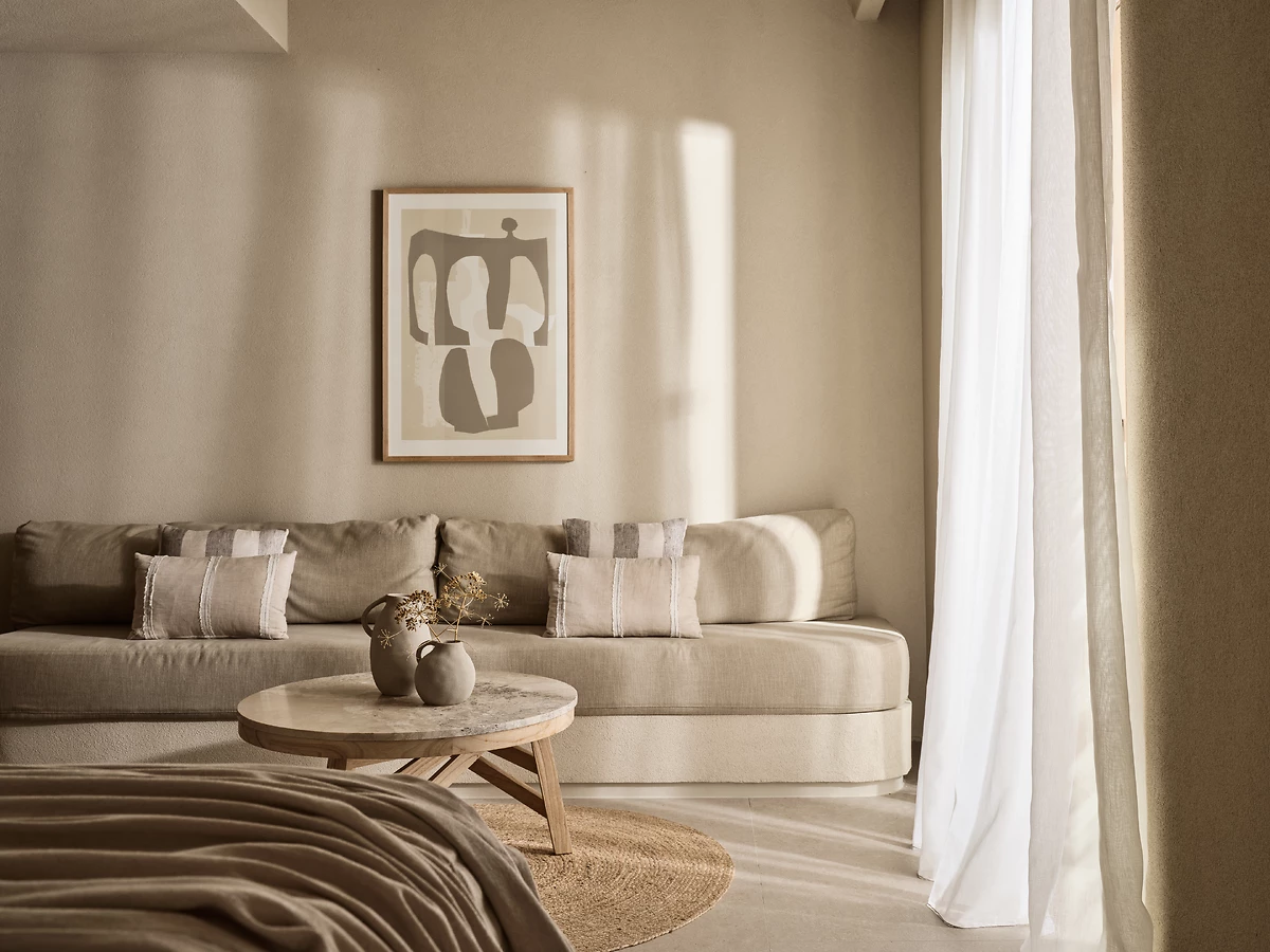 Image Upbeat Retreat Inland