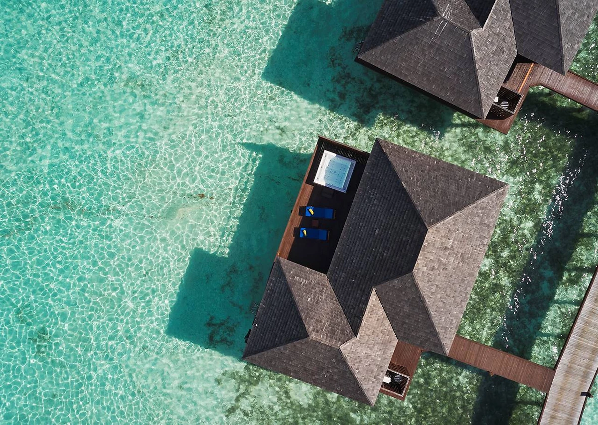 Image Villa prestige sur pilotis avec bain à remous