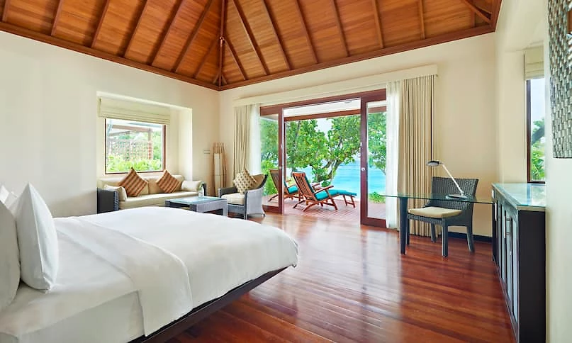 Image Villa front de mer avec piscine