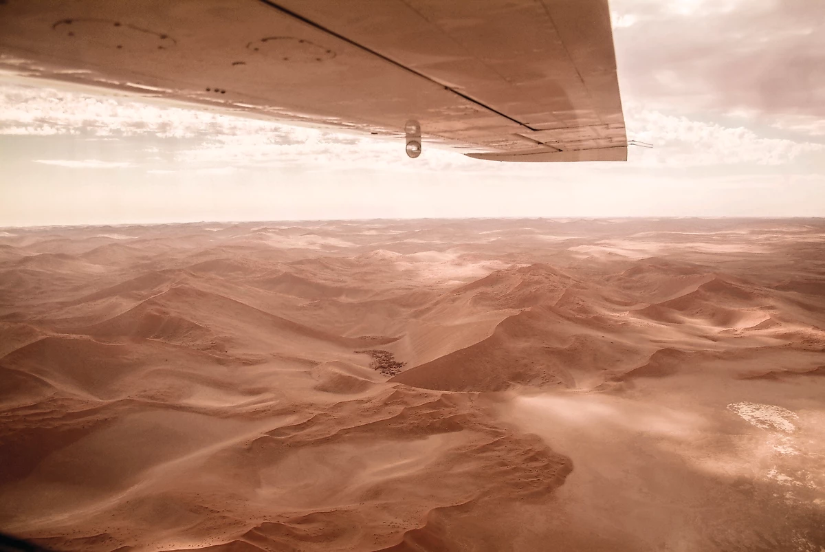 Survol du désert du Namib