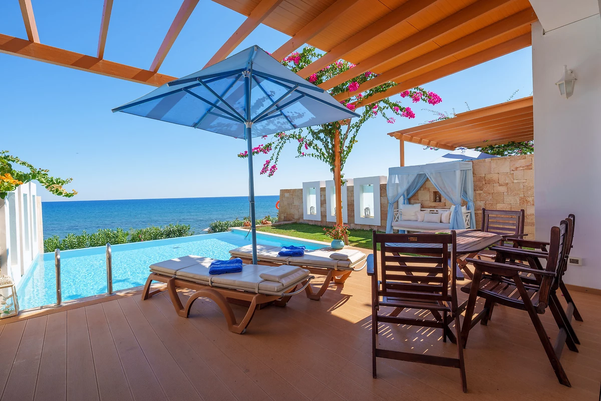 Image Suite famille platinum front de mer, piscine