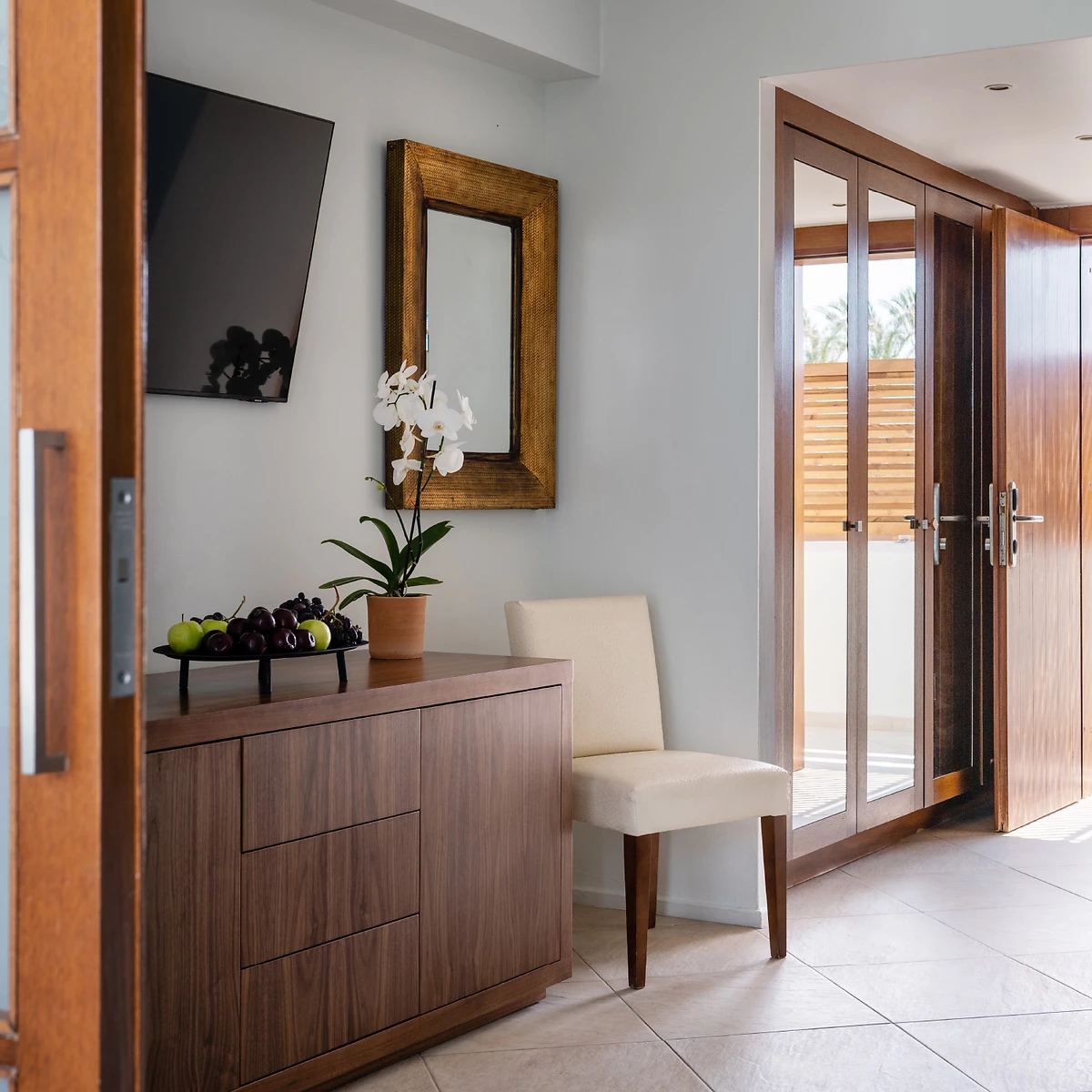 Image Chambre supérieure famille vue jardin