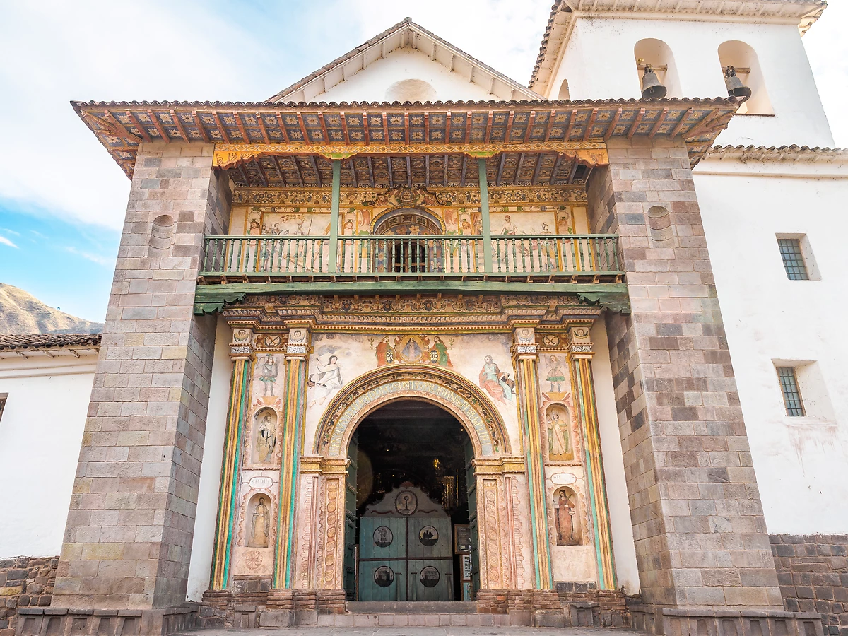 Entrée de l'église d'Andahuaylillas, région de Cuzco