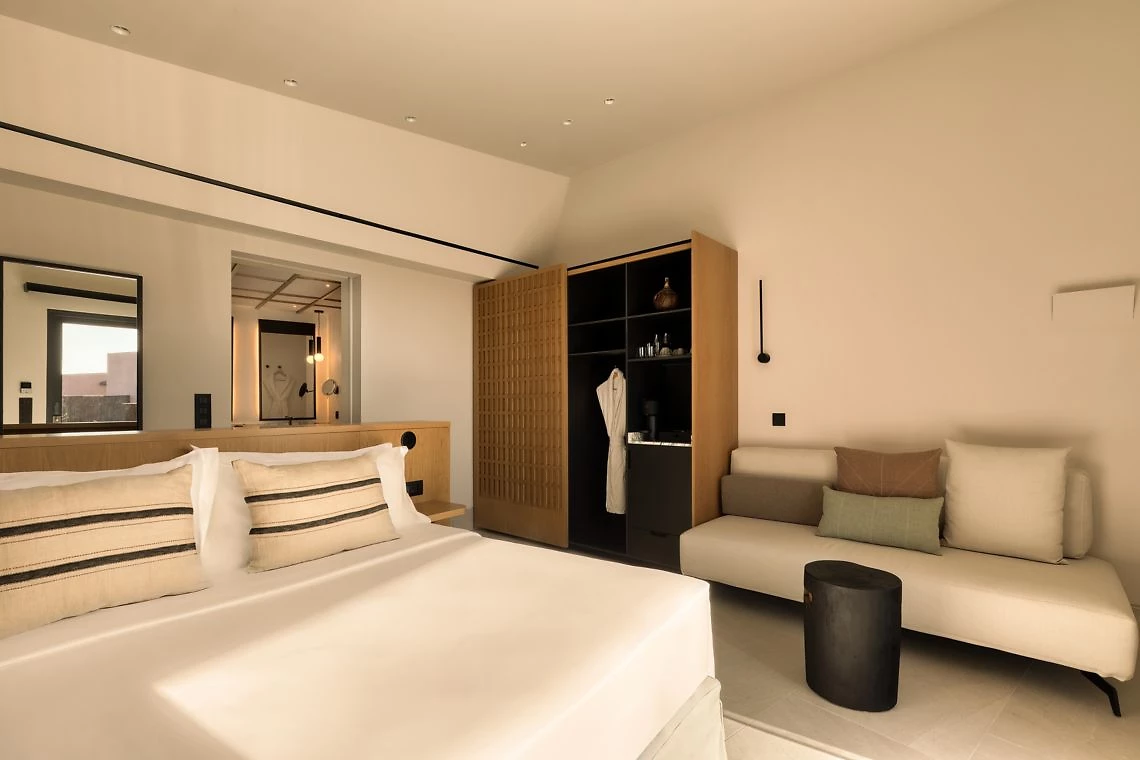 Image Echoes Retreat