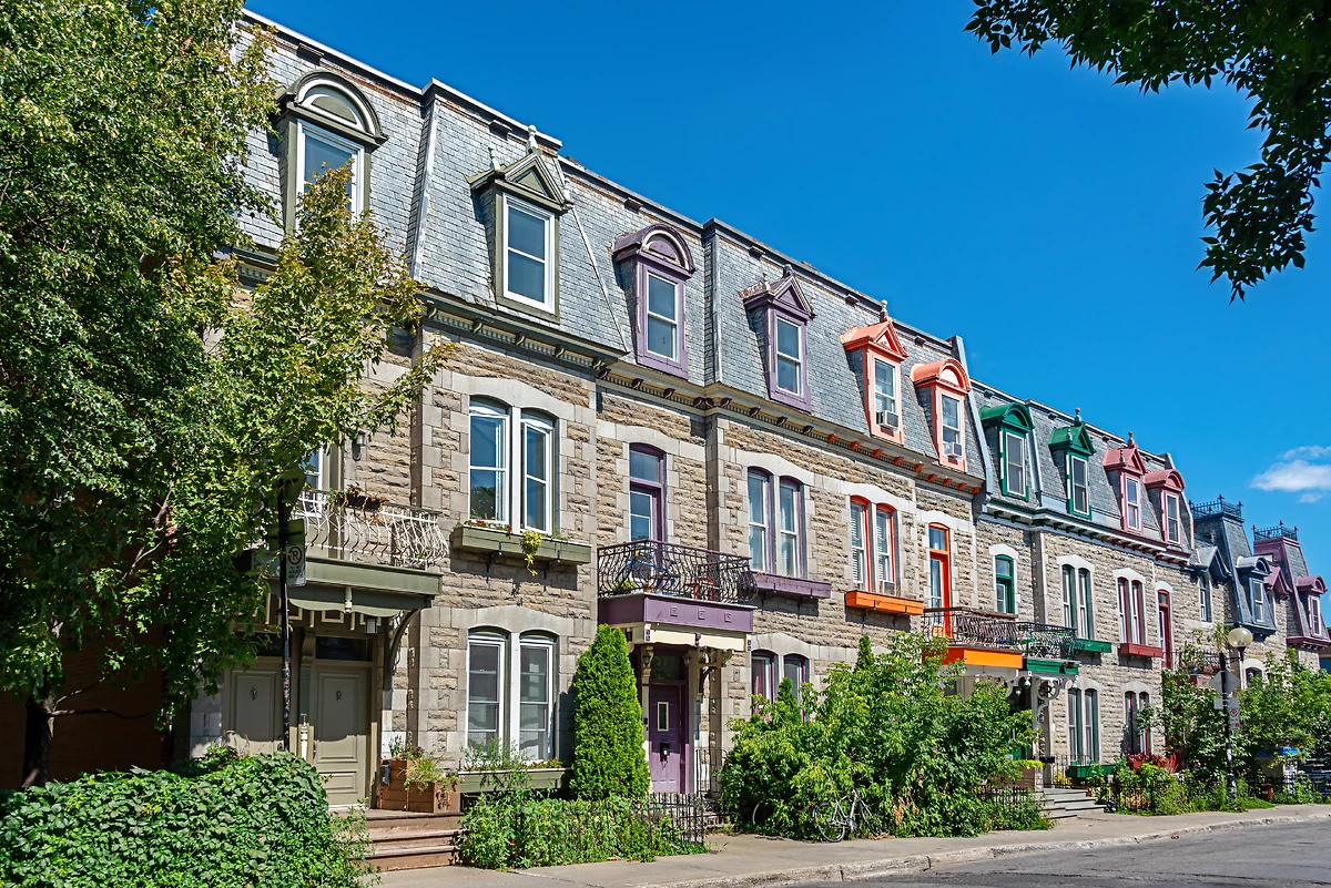 Maisons victoriennes colorées, plateau du Mont-Royal, Montréal, Québec, Canada