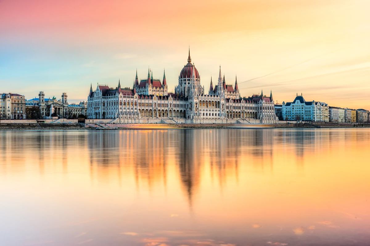 Parlement, coucher de soleil, Budapest, Hongrie