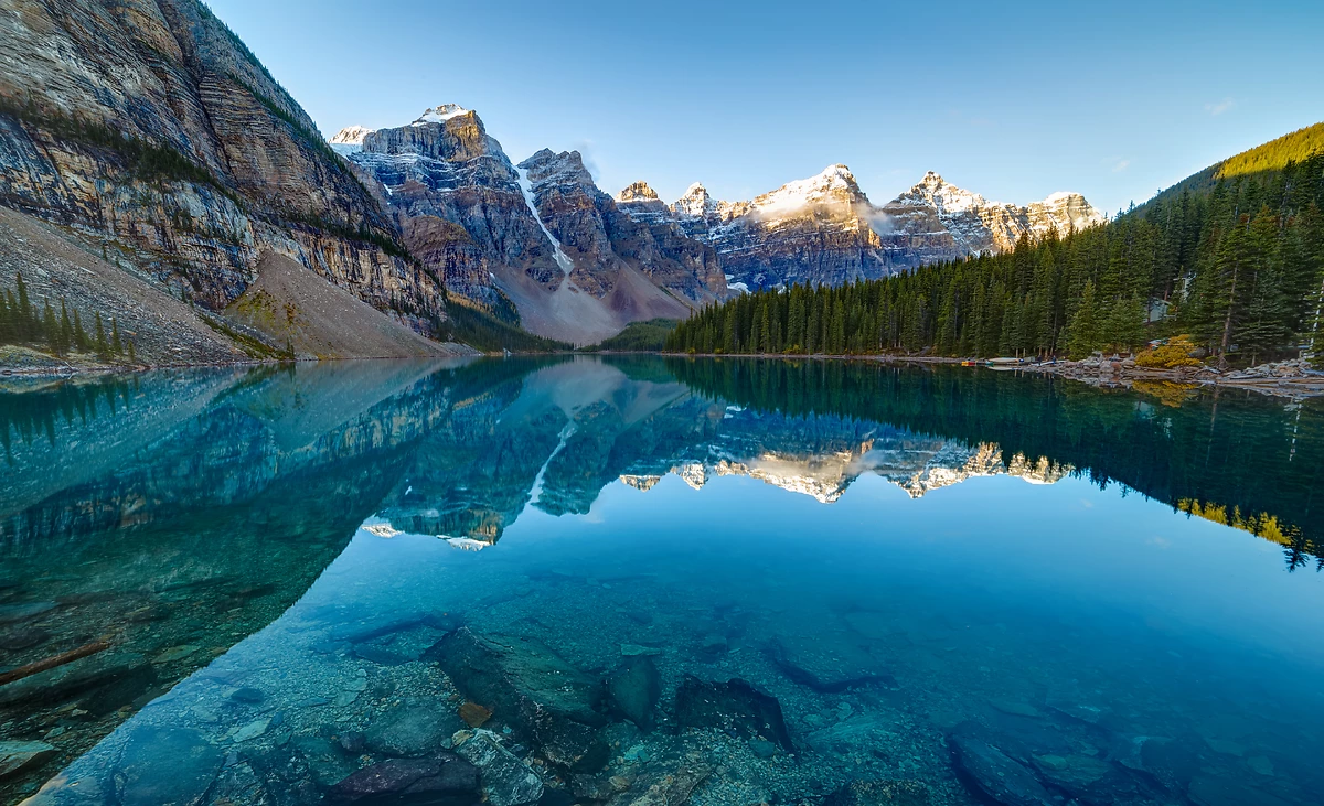 Lac Moraine, Banff National Park, Alberta