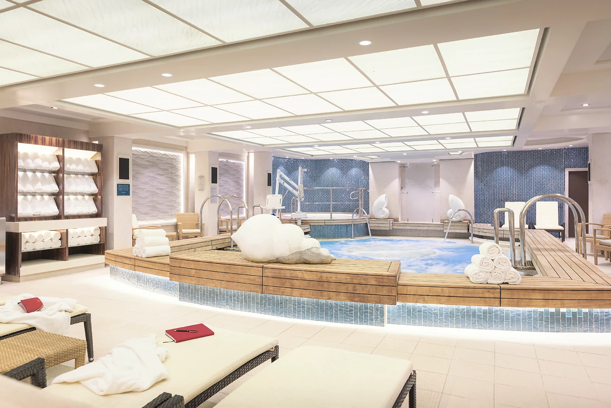 Spa, Queen Mary 2, Cunard