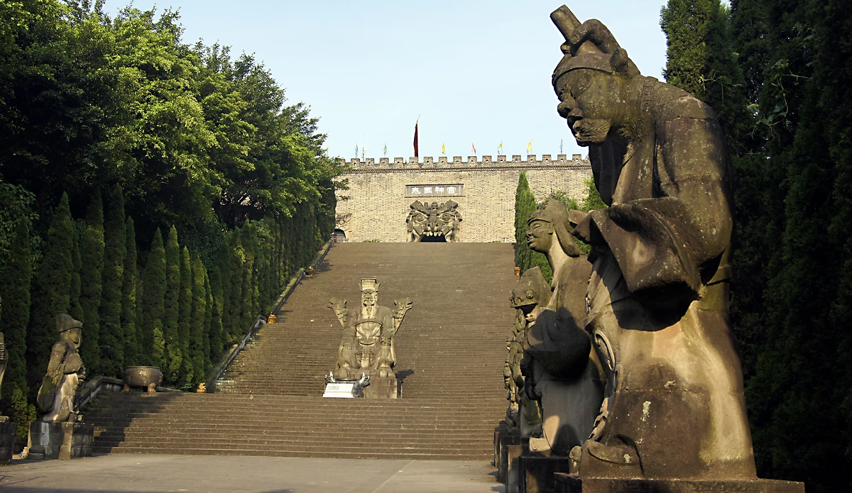 Fengdu connue comme la « ville fantôme », Chine