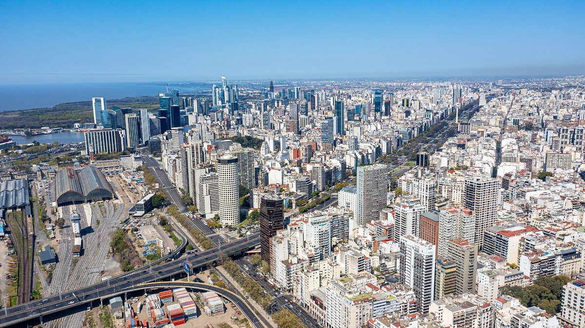 Vue aérienne de l'avenue 9 de Julio et de l'Obélisque, Buenos Aires, Argentine