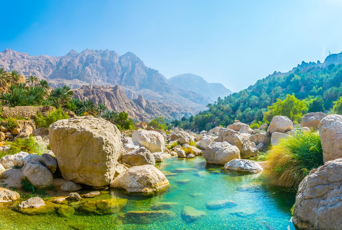 Lagon turquoise à Wadi Tiwi, Oman