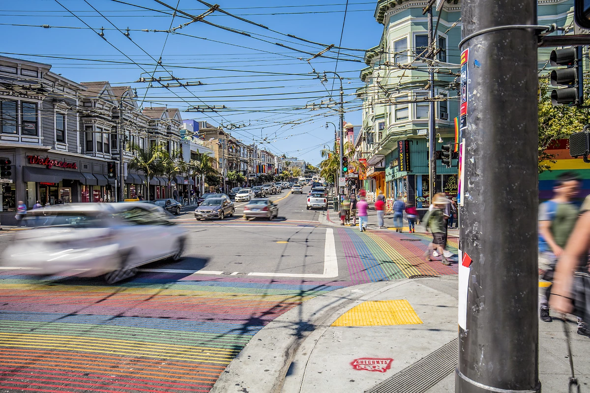 Carrefour arc-en-ciel du district de Castro, San Francisco