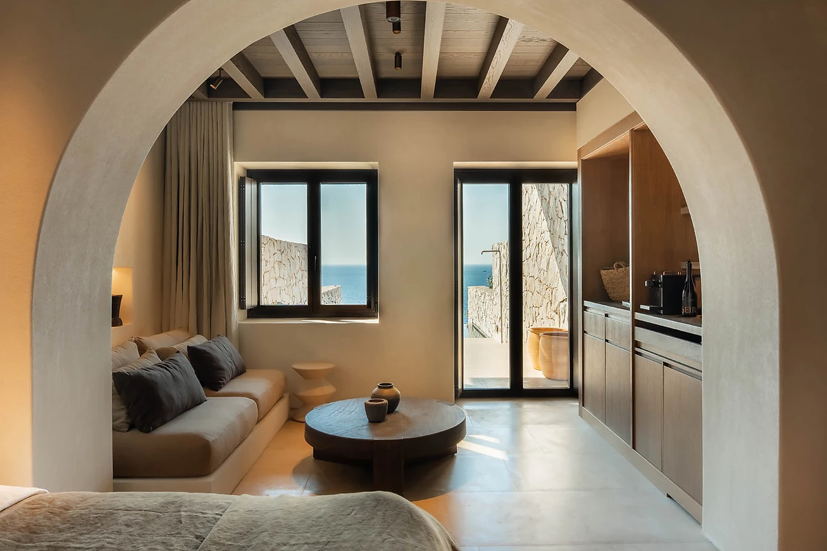 Salon d'une suite, Luura Cliff